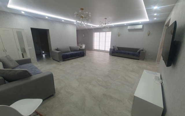 Arkadiya Private house