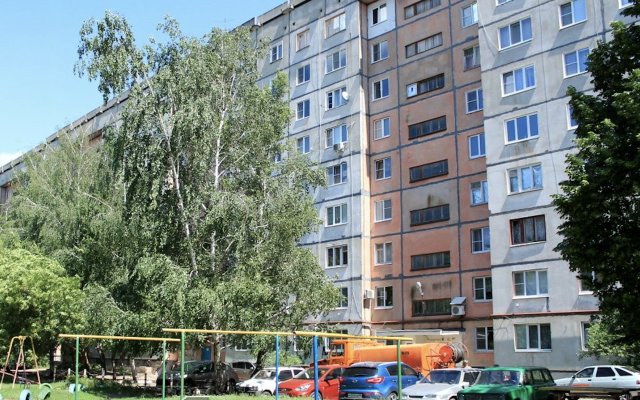 Na Bulvare Entuziastov 2B Apartments