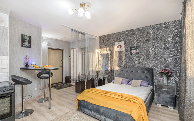 Studiya s vidom na lesoparkovuyu zonu Flat