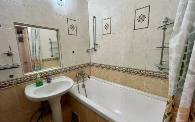 67 Two-Room Apartment Noviy Arbat