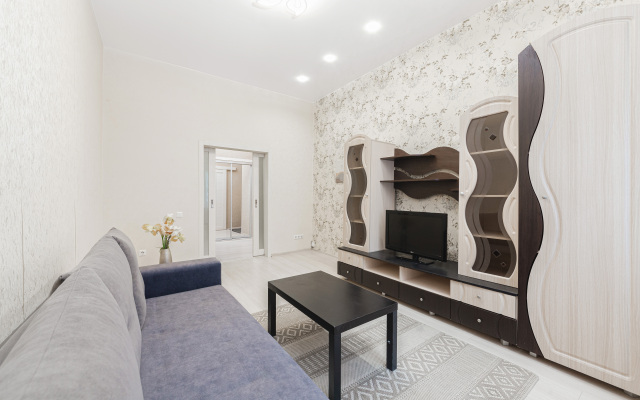 Novye v tsentre na ploshchadi Pobedy Apartments
