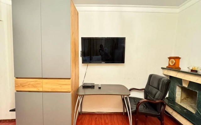 Квартира у Театра