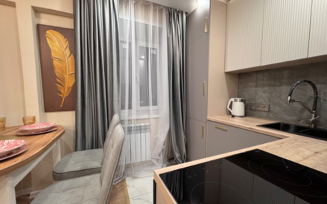 Dvukhkomnatnaya Sovremennym Remontom Flat