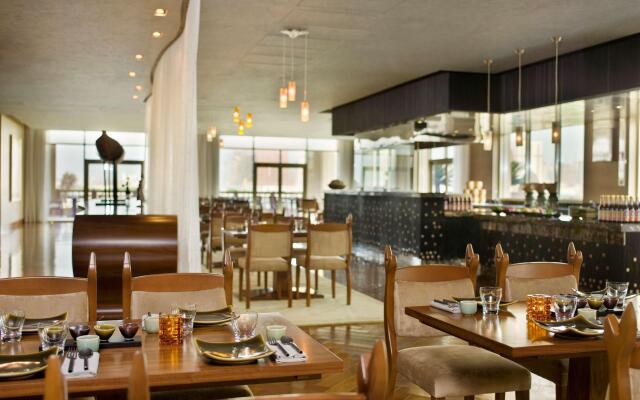 Grand Hyatt Doha Hotel & Villas