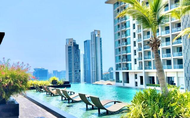 Riviera Wongamat Beach Apartments