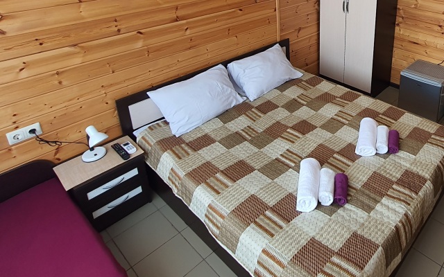 SeaLoo Hotel