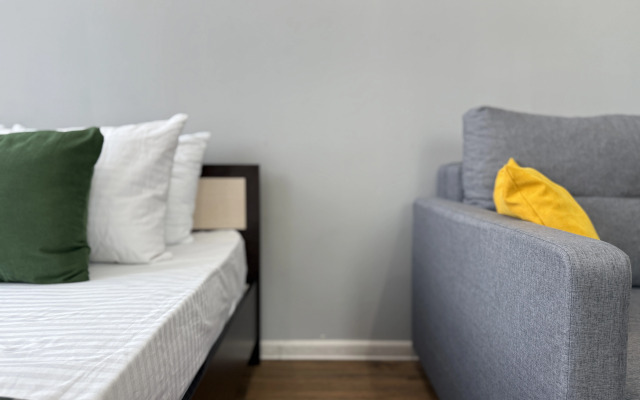 Квартира Тут Хорошо на Амундсена 5