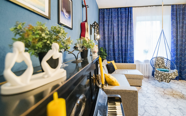 Квартира Трёхкомнатная на Петроградской