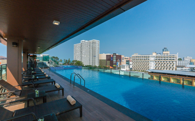 Acqua Hotel Pattaya