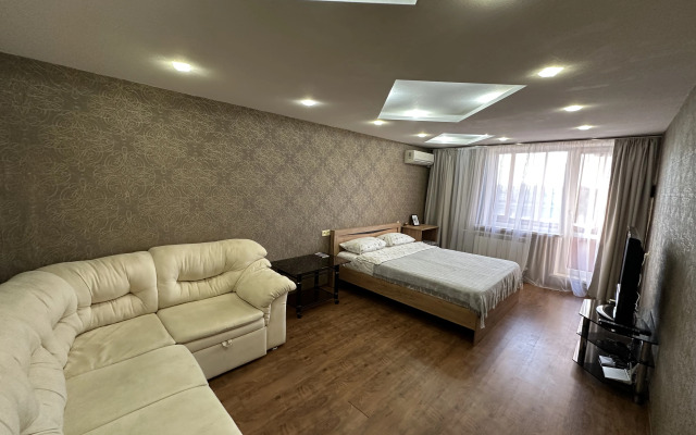 V Tsentre S Shikarnym Vidom Na Naberezhnuyu Bryugge Flat