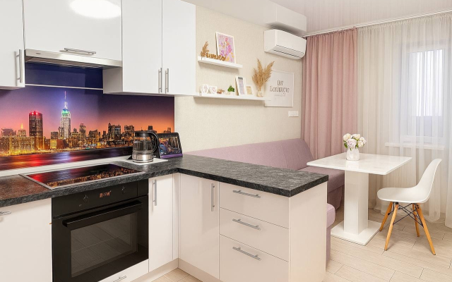 Квартира Уютная 2-комнатная квартира на Революционной 101Б