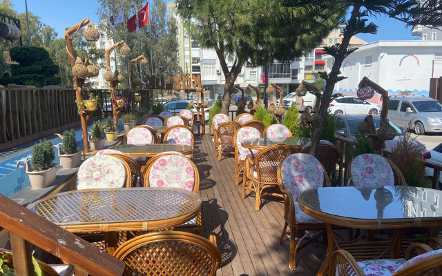 Zeynel Hotel Konyaalti