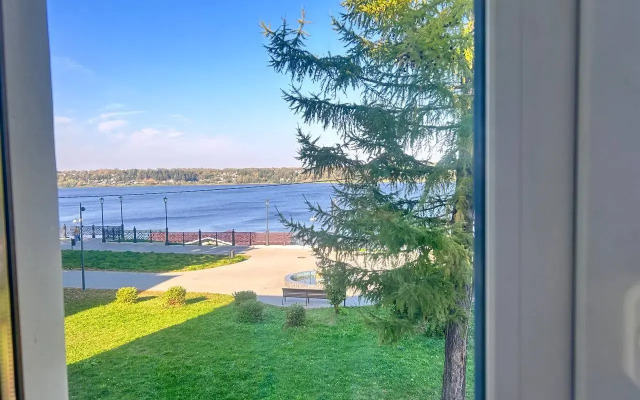 Квартира Двухкомнатная в Центре на Набережной