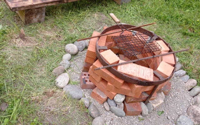 Altaj Dzen na beregu Katyni Guest house