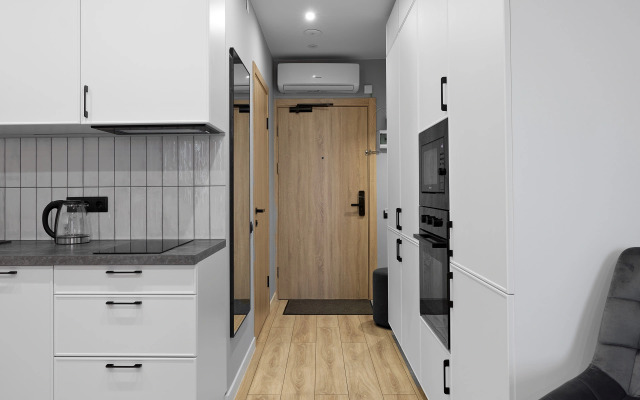 Апартаменты Уютная Студия у Метро 1018-1