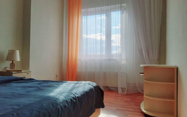 Tryokhkomnatnaya Na Ulitse Natashi Kachuevskoy 4 Flat