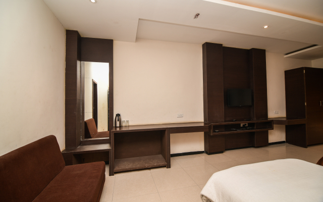 Shreeram Hotel