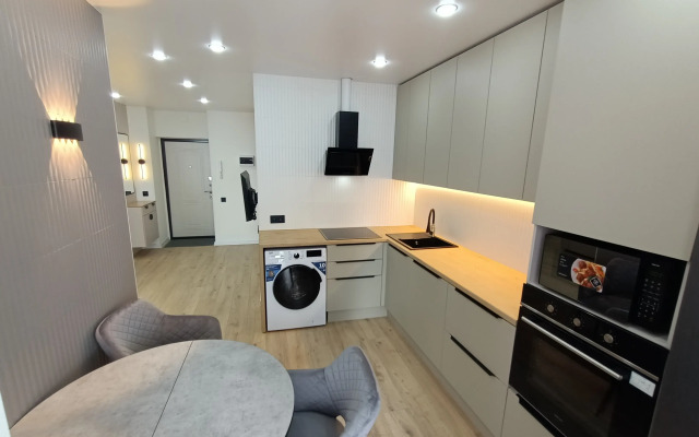 Na Bulvare Kuzymina 15 Flat