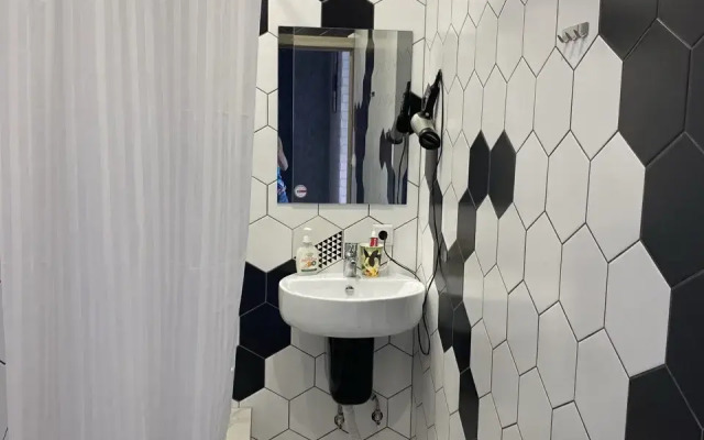 Studiya Bakinskaya 26-7 Flat