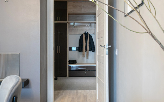 Stylish Grey Spb Apartments