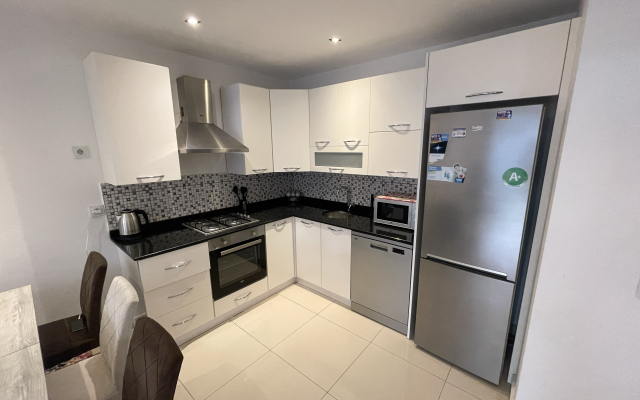 SA Apartments Sea View 1bd Flat