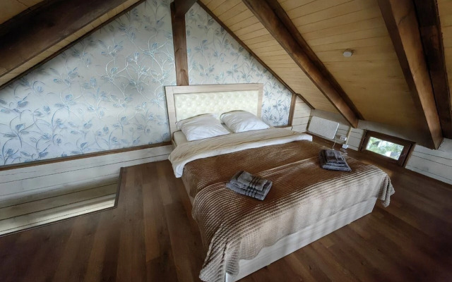 Sredniy Private House