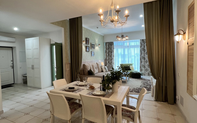 Апартаменты Олива с зоной патио и отдельной спальней