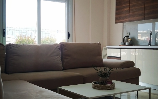 Sofi's Cozy Apartment-Near Port of Vlore, Apartment