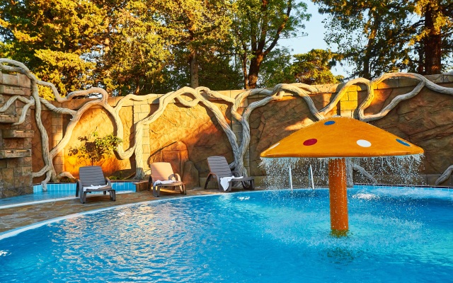 Deesa Hotel