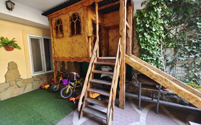 Renata 35 Guest house