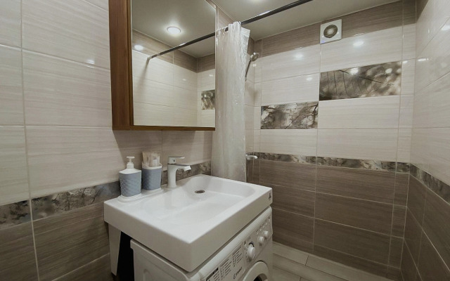 Квартира Green FOX из двух уровней с панорамными окнами