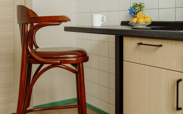 Retro Green Apart Flat