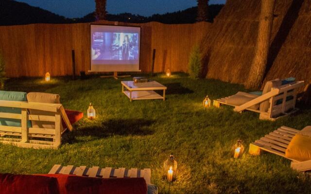 The Hill Glamping Bungalow