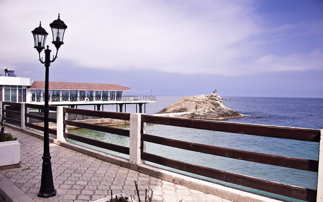 Cruise Hotel & Spa