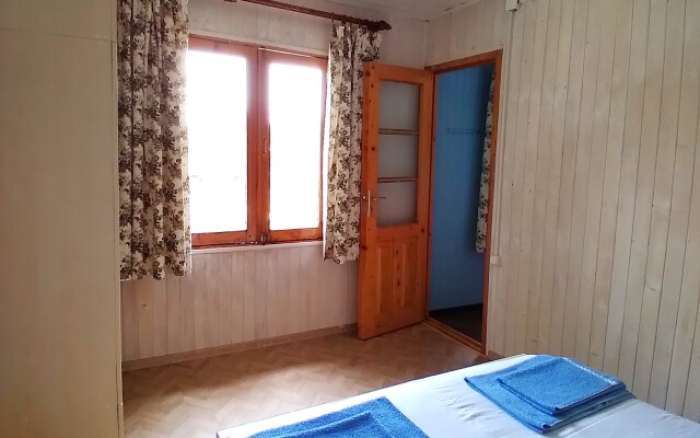 U Rechki 2 Guest House