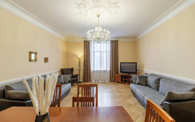 3 Spalni U Manezhnoy Ploschadi 8 gostei Apartments