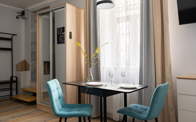 Апартаменты Let Your Flat Season