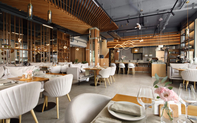 Amk Montis Hotel