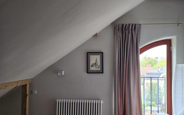 Mansarda S Vidom Na Verkhnee Ozero Flat