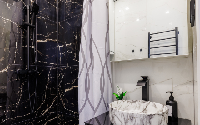 Meduza Apart uyutnye kino-studii s proektoramy 2 Apartment