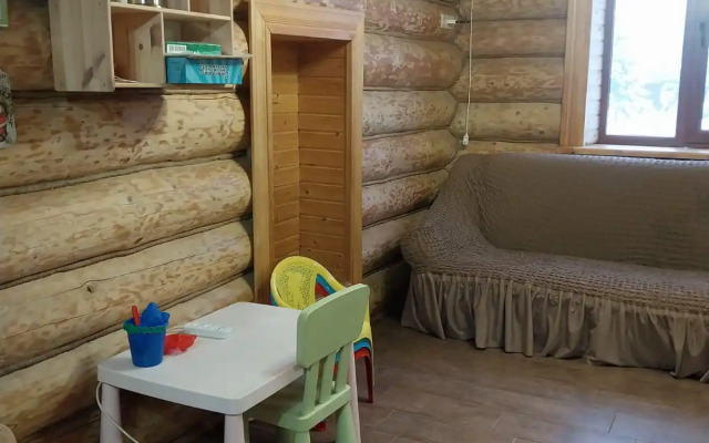 Частный дом Уница 300кв.м на первой линии озера Селигере