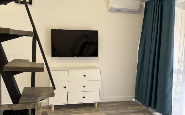Taunkhaus U Morya Flat