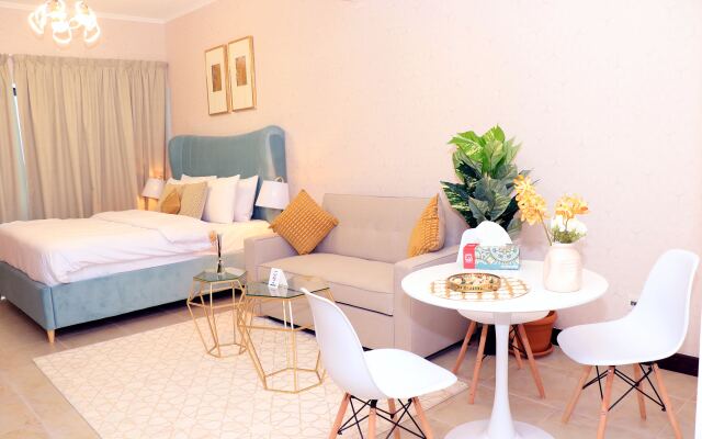 Cosmos Living - Goldcrest Views1 Apartments