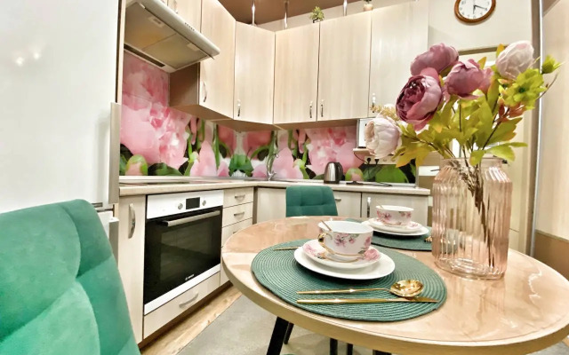 Квартира Студия на Александра Усольцева 15