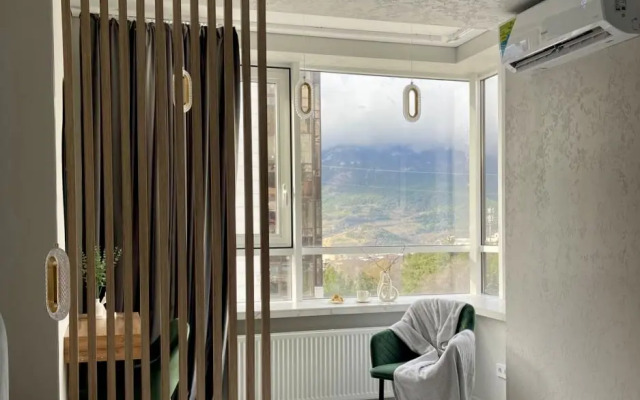 Uyutnaya S Vidom Na Gory Flat
