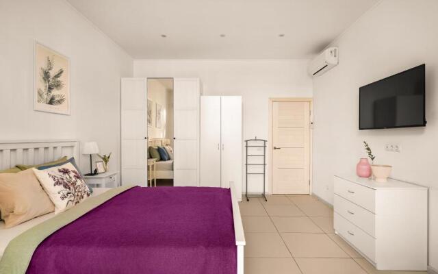 Flat In Modern Provence Apartments