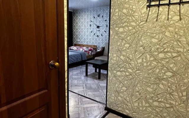 Квартира на Зварыгина 14