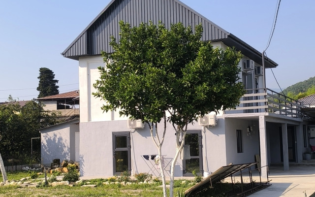 Fenix Guest House
