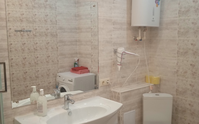 Lyuks 56m U Auri Apartments