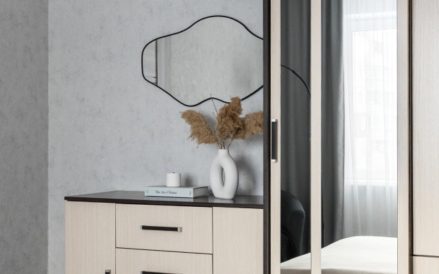 Апартаменты Двухкомнатная рядом с Автовокзалом Hugge Place